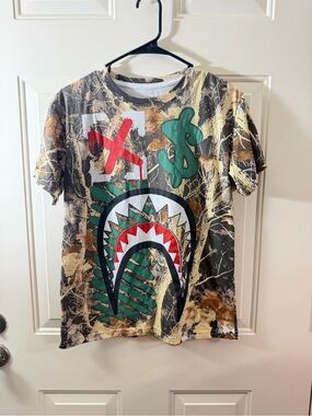 Fresh Laundry Boys XL Camo Shark Money Graphic T-Shirt Streetwear 0019